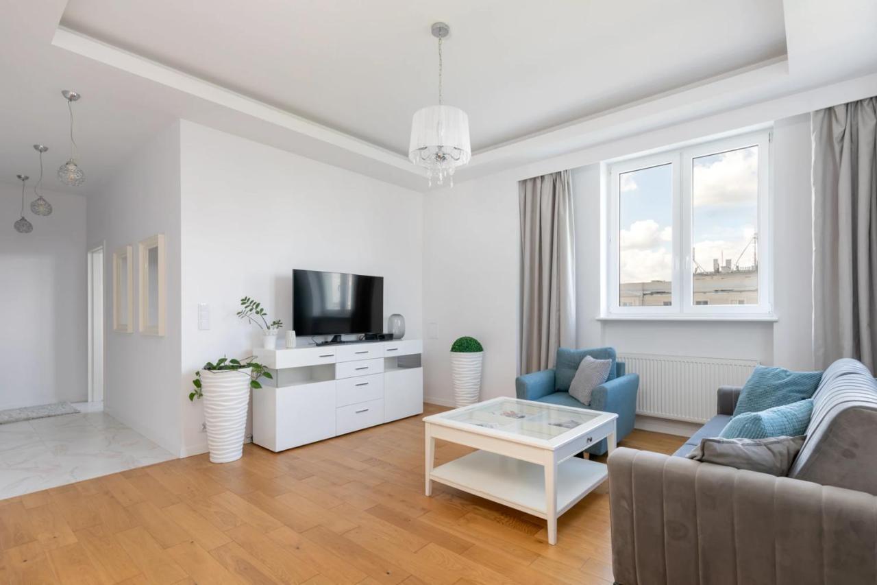 Przestronny Apartament Z Widokiem Na Miasto W Warszawie Varşovia Exterior foto