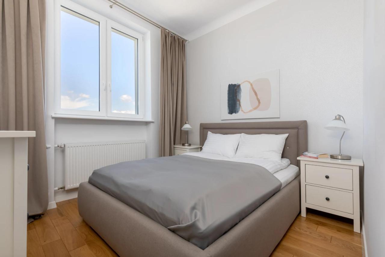 Przestronny Apartament Z Widokiem Na Miasto W Warszawie Varşovia Exterior foto